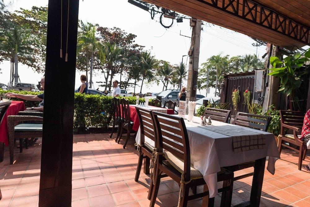 Jomtien Boathouse Hotel Pattaya Eksteriør billede